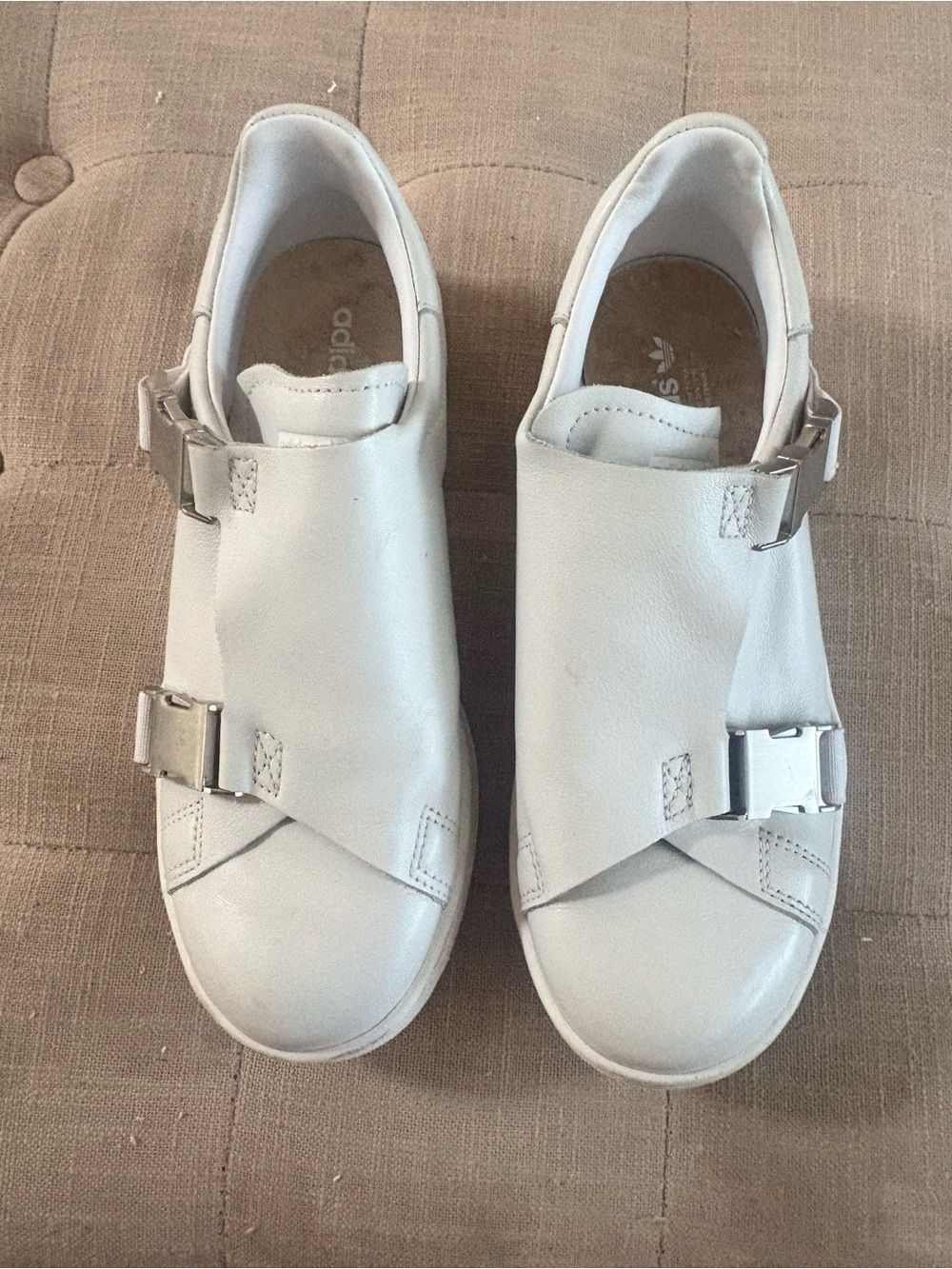 adidas Stan Smith Women’s White Leather Buckle Sneakers(used)(6.5)